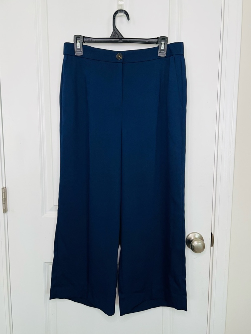 Chico’s Wide Leg Cropped Navy Pants for Women Sz 1.5 / 10(M) Career office